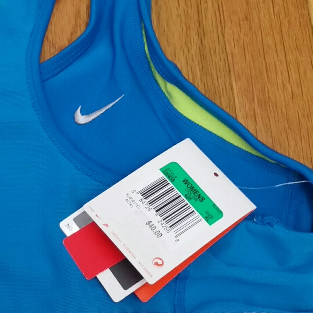 Nike DRI-FIT tank top with built in bra, XL - Picture 7 of 8
